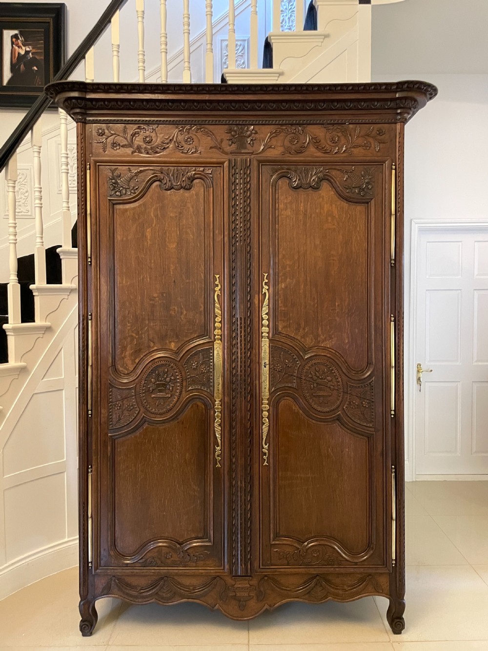 Outstanding Quality Antique 18th Century Carved Oak Armoire/Wardrobe 