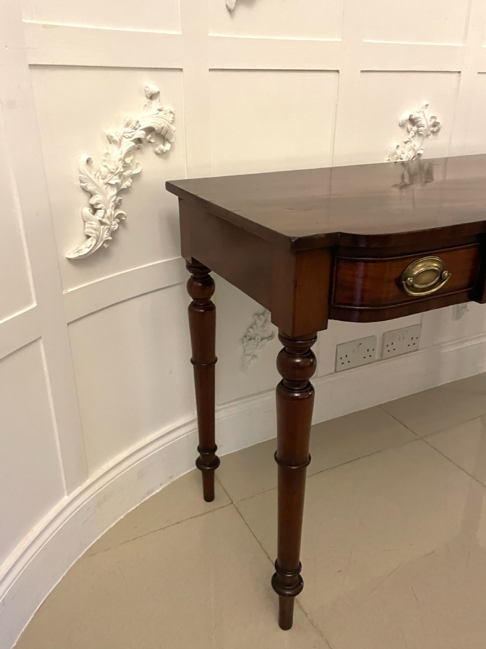 Antique George III Quality Figured Mahogany Side/Console Table  View XIV