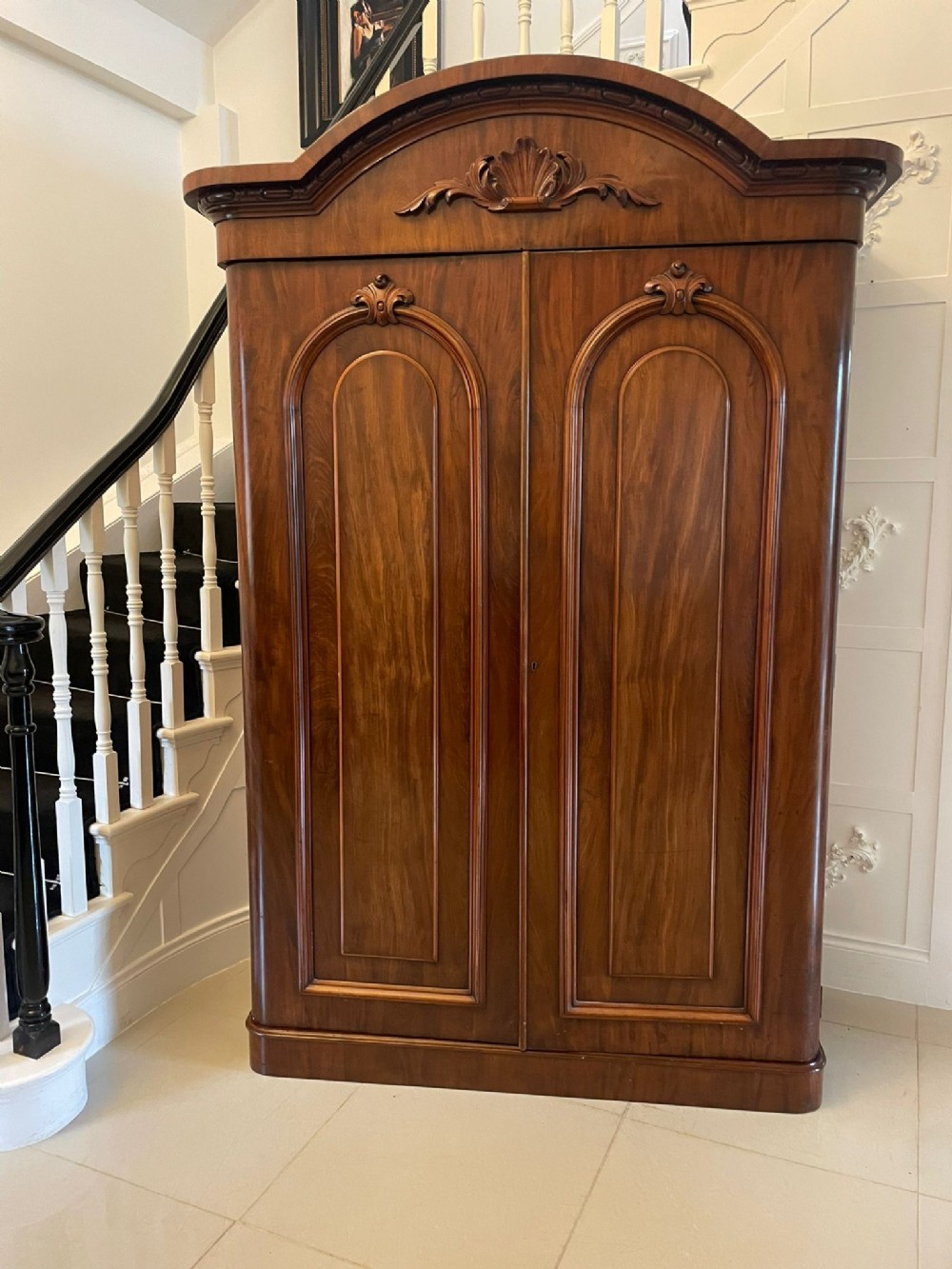 Outstanding Quality Antique Victorian Figured Mahogany Wardrobe 