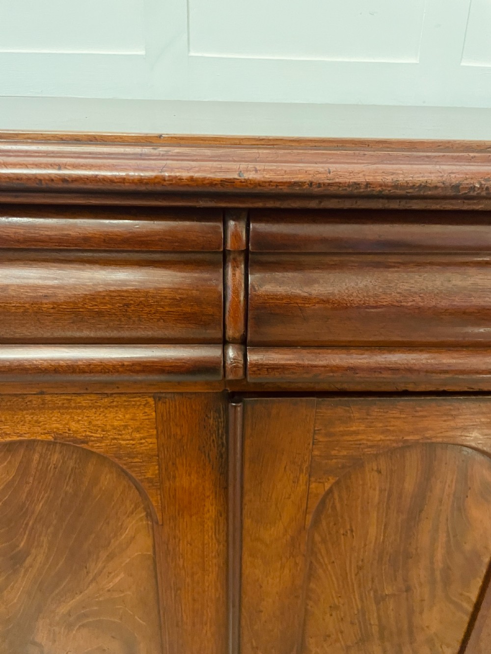 Antique Victorian Quality Figured Mahogany Sideboard  View VIII