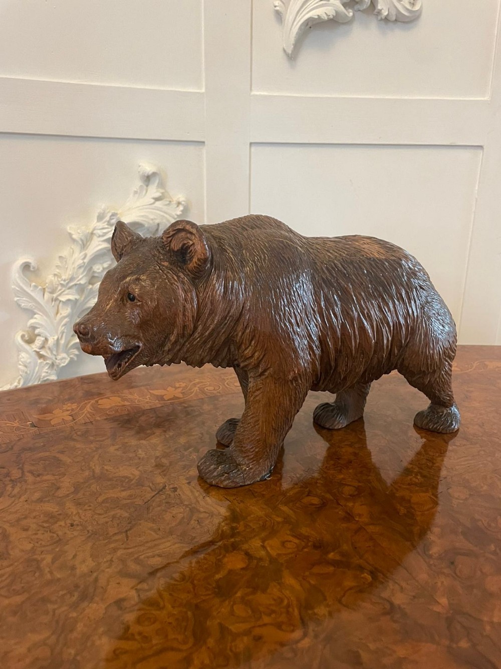 Large Antique 19th Century Quality Carved Oak Black Forest Bear 