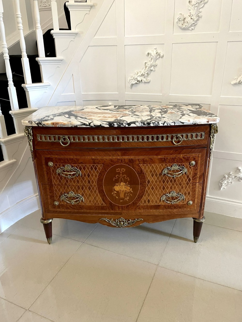 Antique Victorian Quality French Kingwood and Marquetry Inlaid Marble Top Commode/Chest of Drawers 