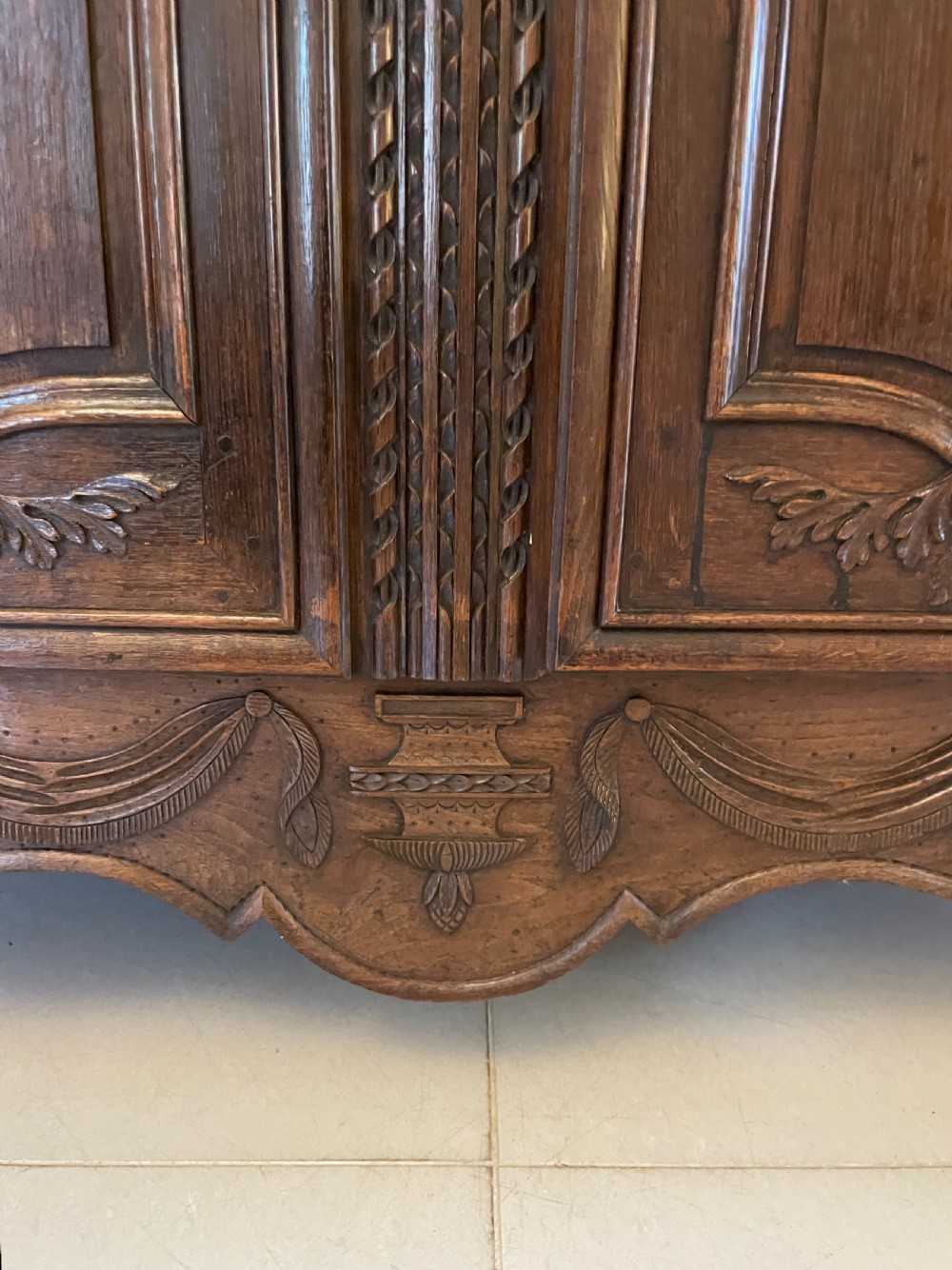 Outstanding Quality Antique 18th Century Carved Oak Armoire/Wardrobe  View VI