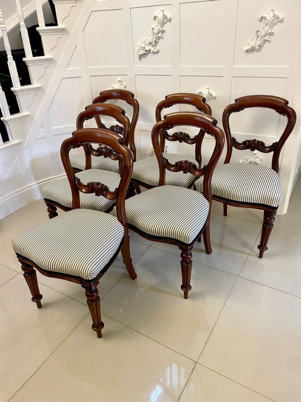 Antique Victorian Mahogany Carved Set of 6 Dining Chairs