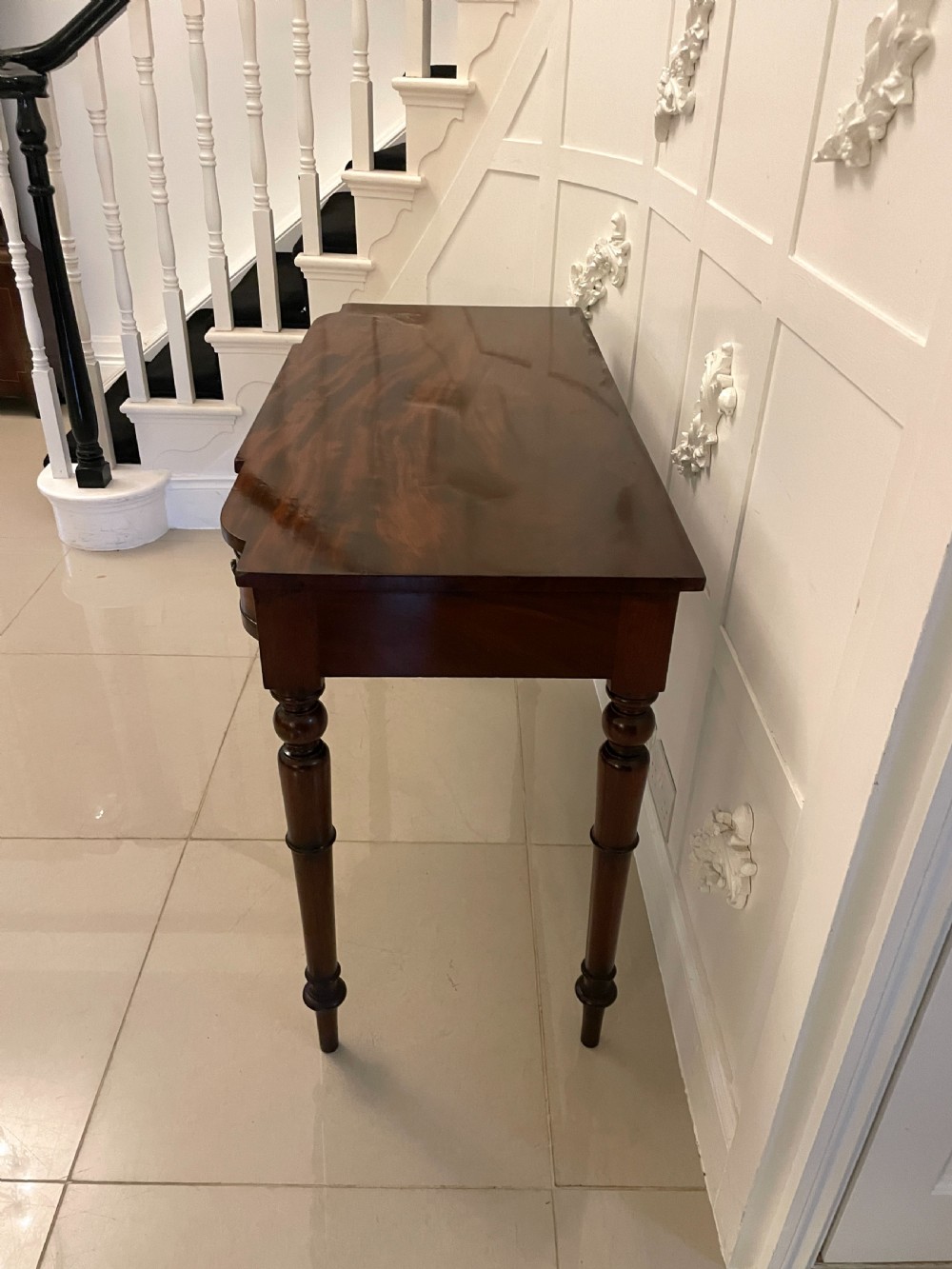 Antique George III Quality Figured Mahogany Side/Console Table  View VI