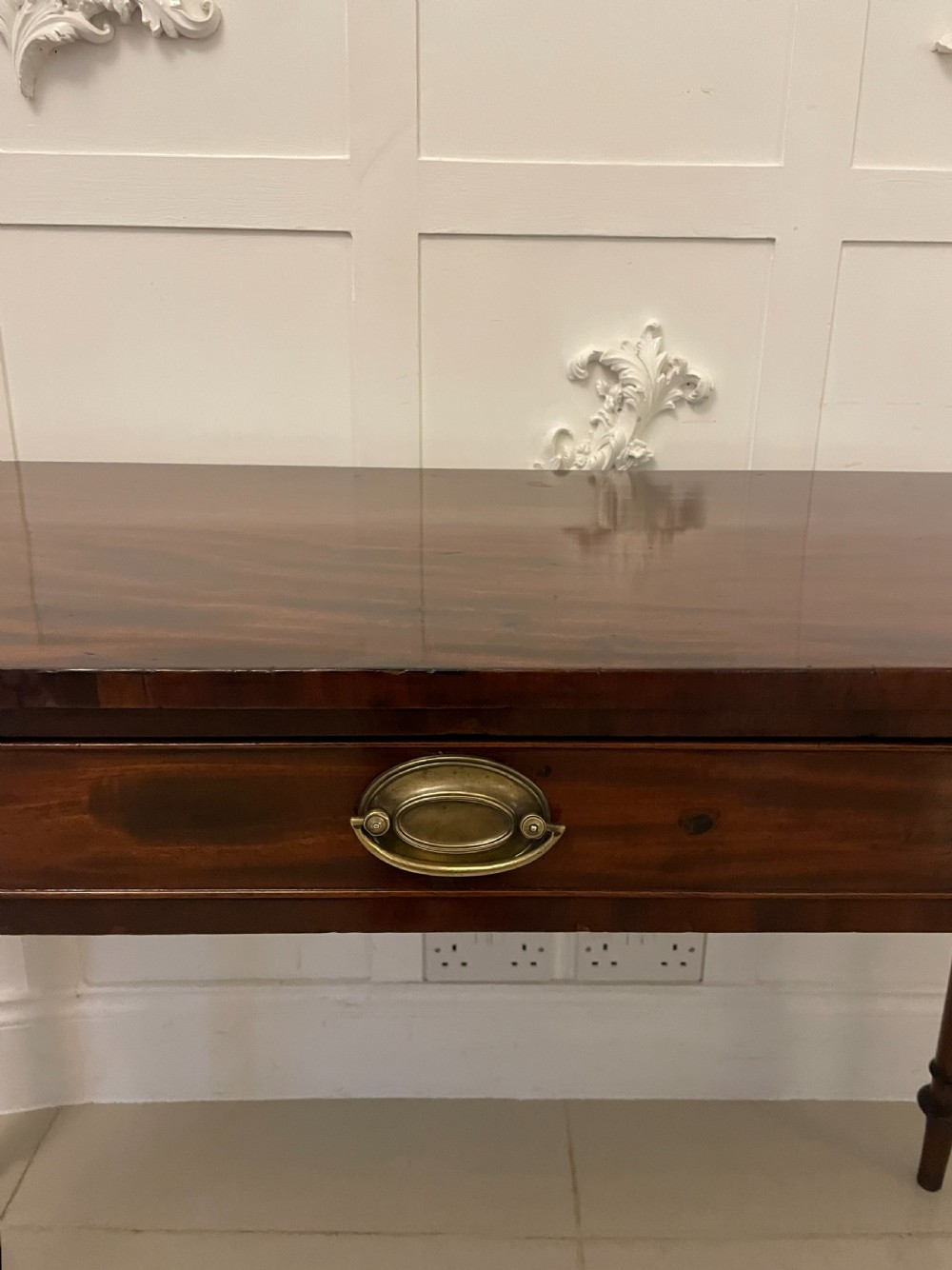 Antique George III Quality Figured Mahogany Side/Console Table  View VIII