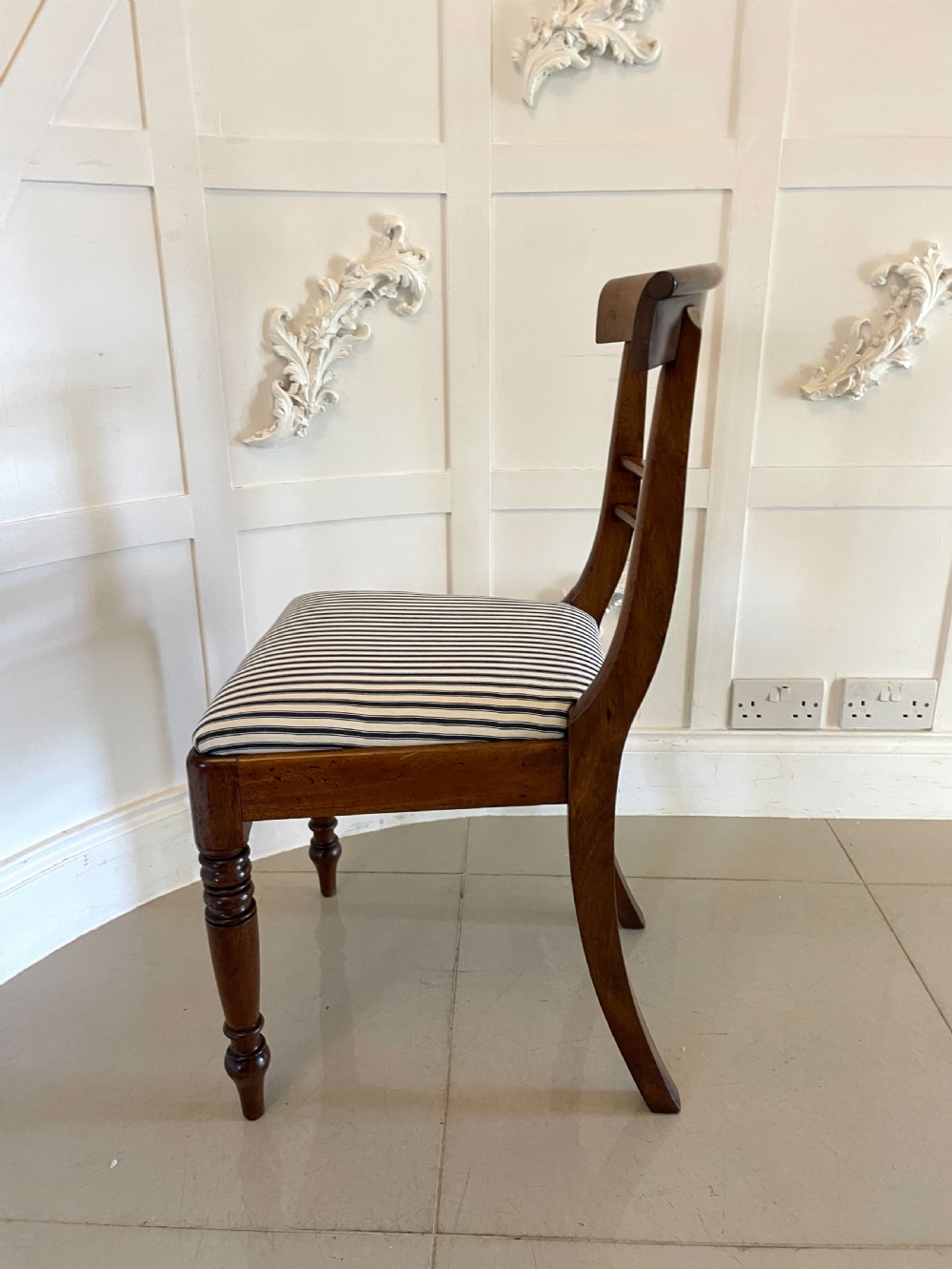 Set of 8 Antique Regency Quality Mahogany Dining Chairs  View XII