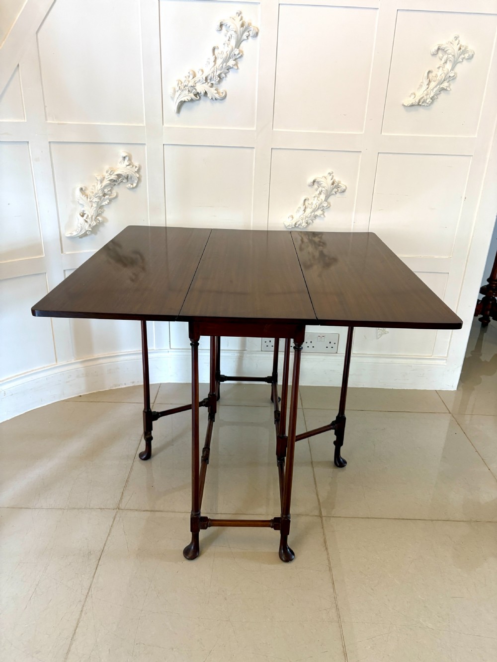 Antique Edwardian Quality Mahogany Spider Leg Drop Leaf Table  View VII