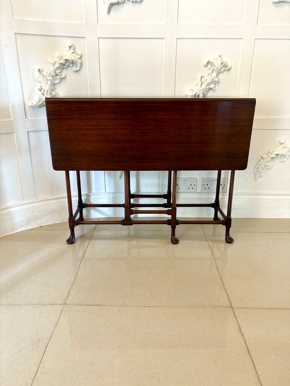Antique Edwardian Quality Mahogany Spider Leg Drop Leaf Table  View XII