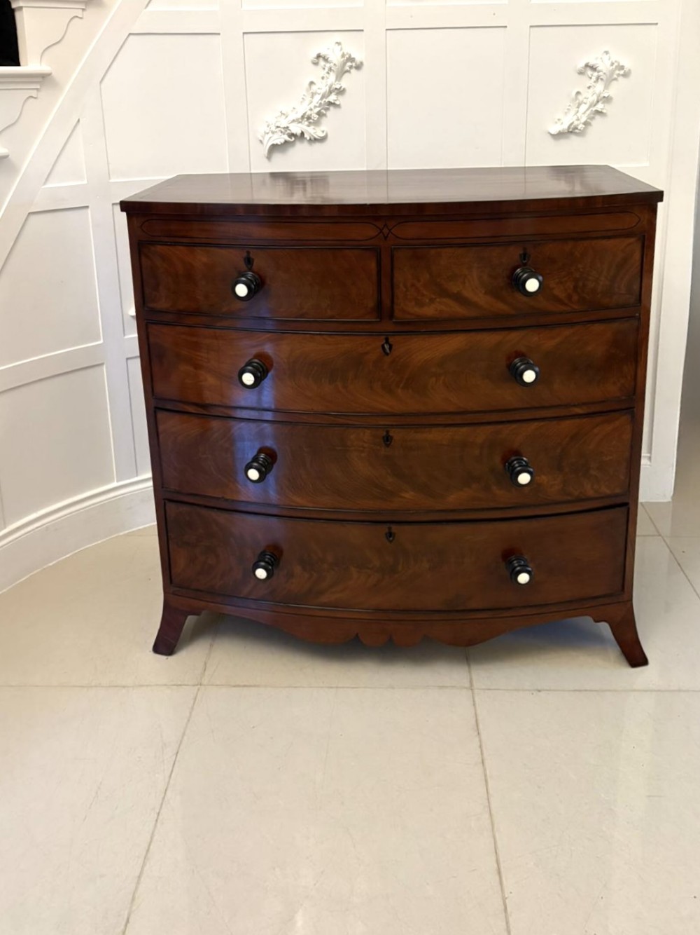 Outstanding Quality Antique George III Figured Mahogany Bow Fronted Chest of 5 Drawers 