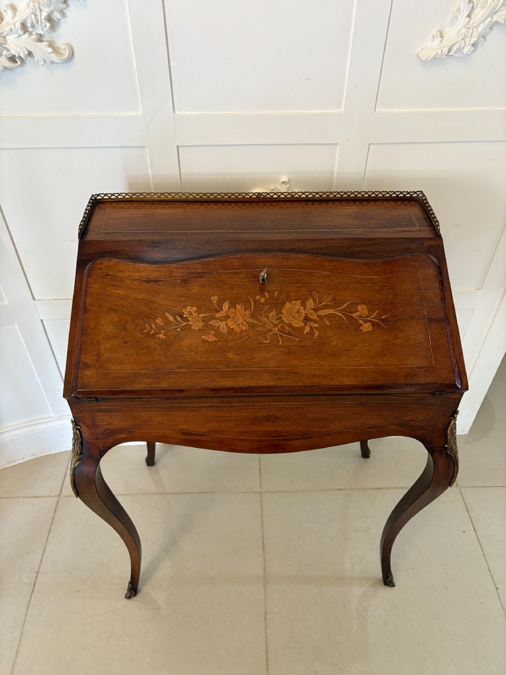 Antique Victorian French Quality Rosewood Marquetry Inlaid Bureau 