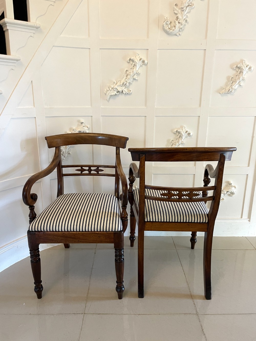 Set of 8 Antique Regency Quality Mahogany Dining Chairs  View IX