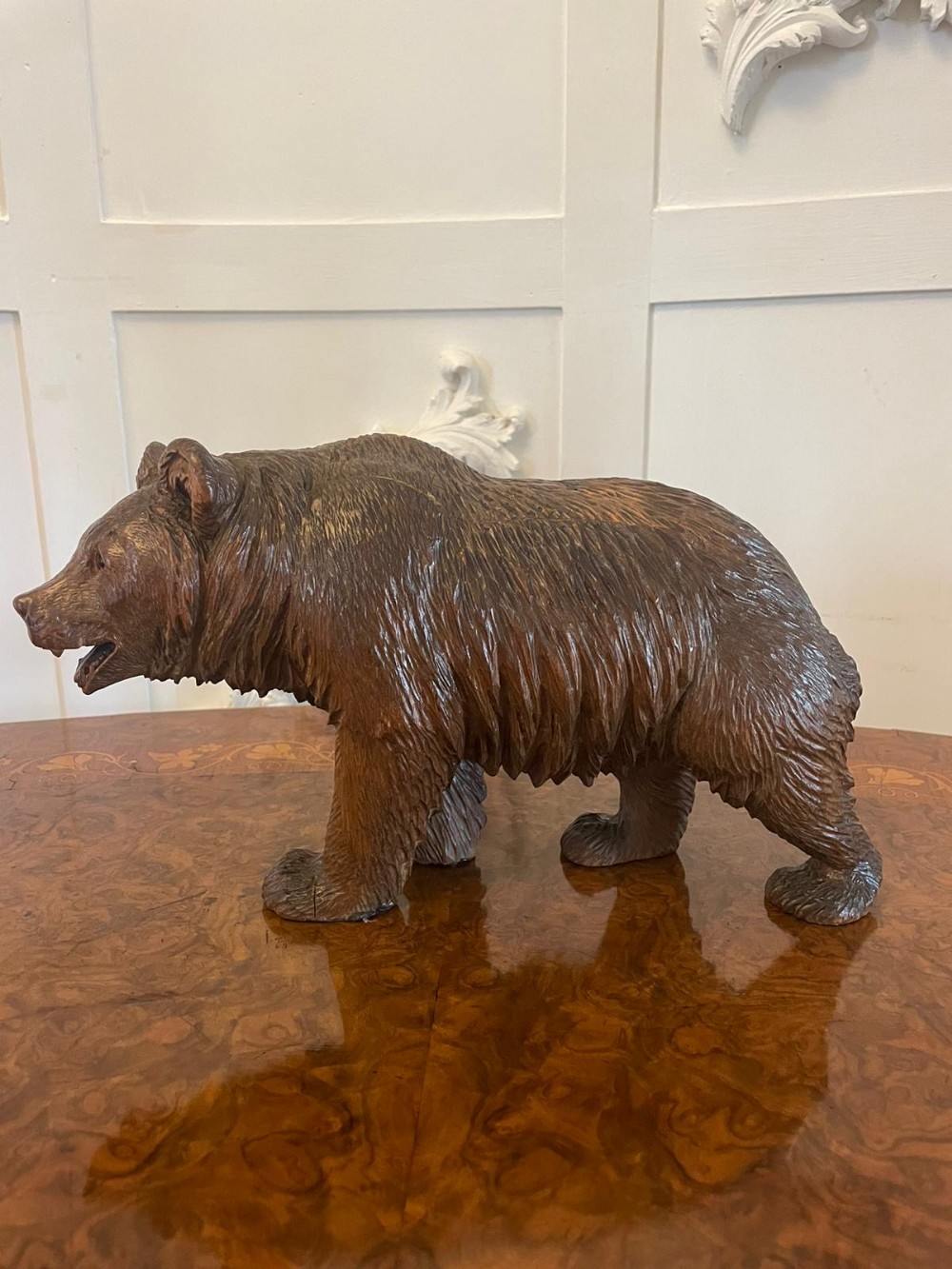 Large Antique 19th Century Quality Carved Black Forest Bear 