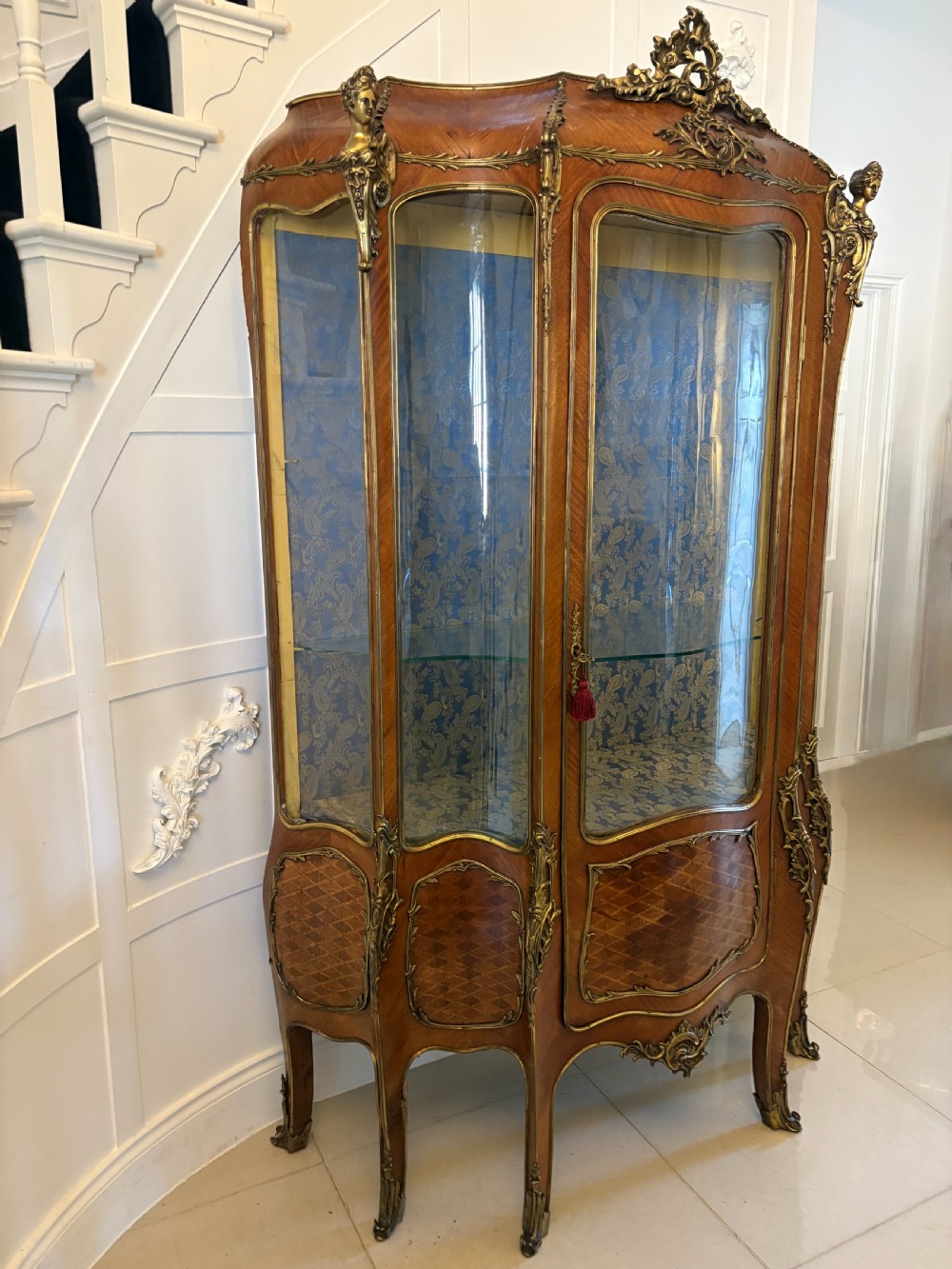 Antique 19th Century French Quality Kingwood Ormolu Mounted Display Cabinet  View XII