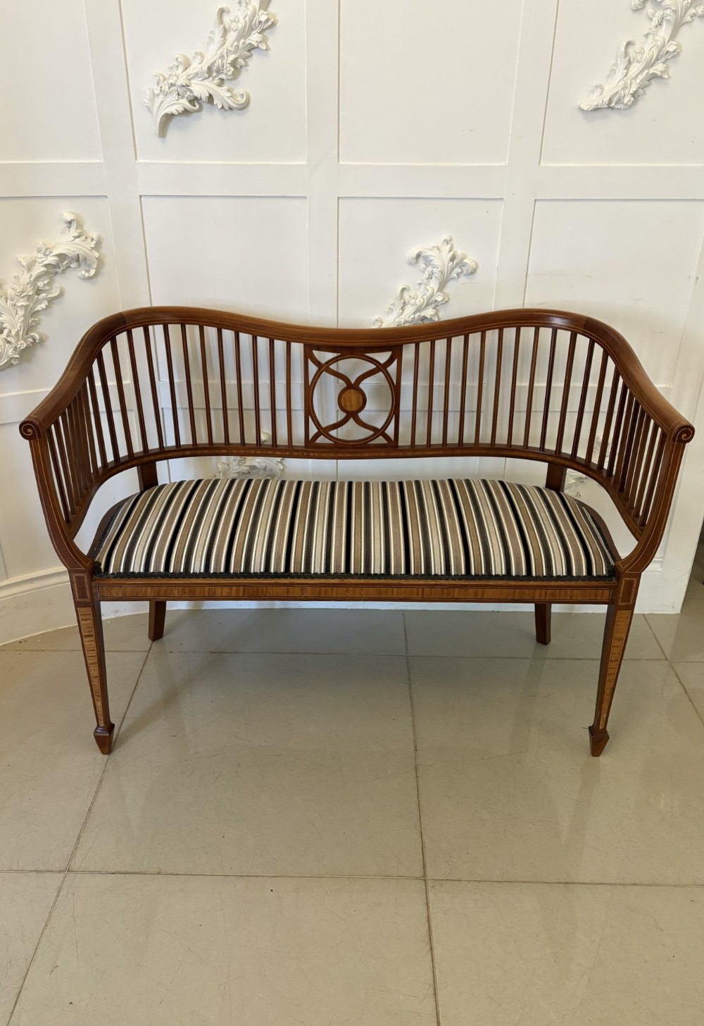 Antique Edwardian Quality Mahogany Inlaid Settee