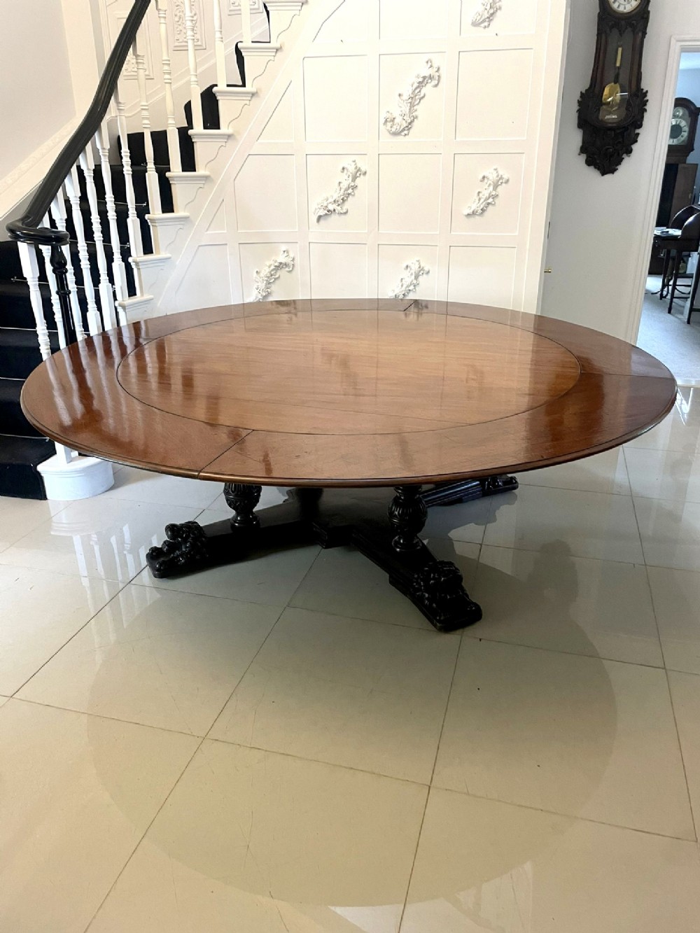 Rare Large Antique 10 Seater Early Victorian Outstanding Quality Carved Mahogany Circular Extending Dining Table 