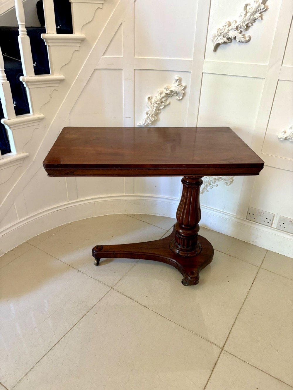 Antique Victorian Quality Mahogany Adjustable Reading/Side Table 