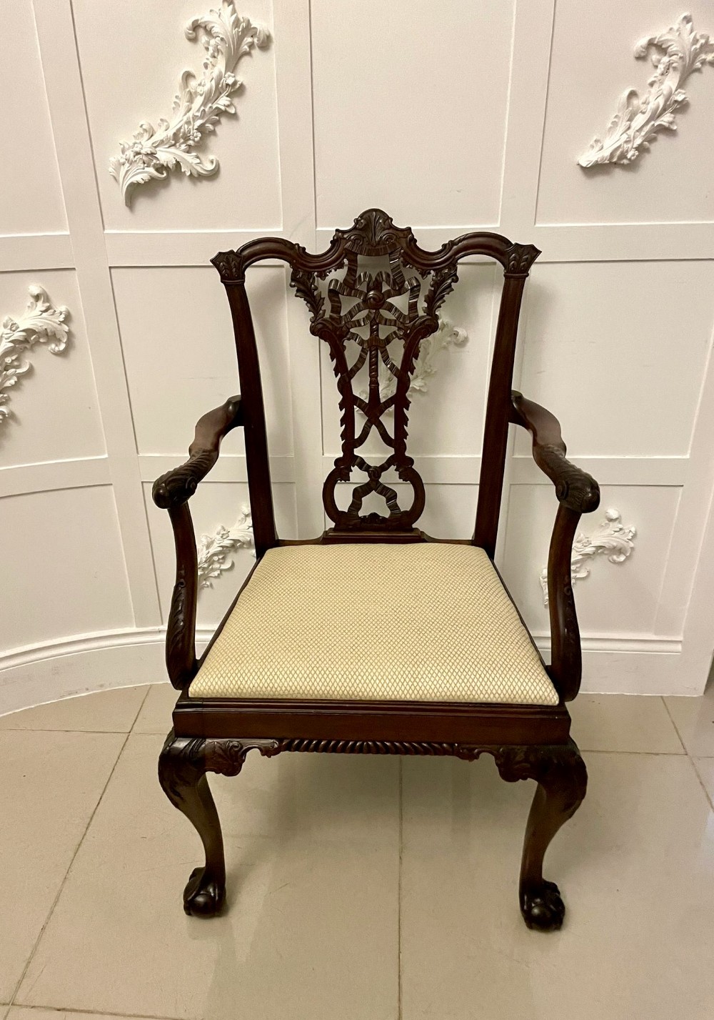 Outstanding Quality Antique Victorian Carved Mahogany Desk Chair 
