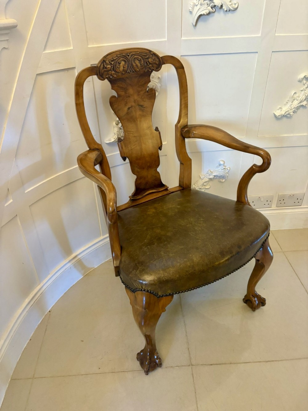 Outstanding Quality Antique Victorian Carved Walnut Desk Chair