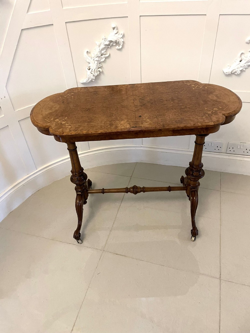 Antique Victorian Quality Burr Walnut Inlaid Freestanding Centre Table 
