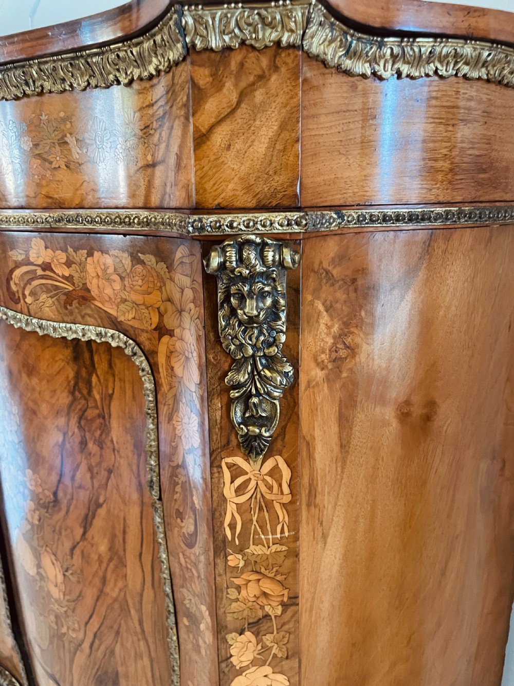 Outstanding Quality Antique Victorian Burr Walnut Inlaid Floral Marquetry Side Cabinet View VIII