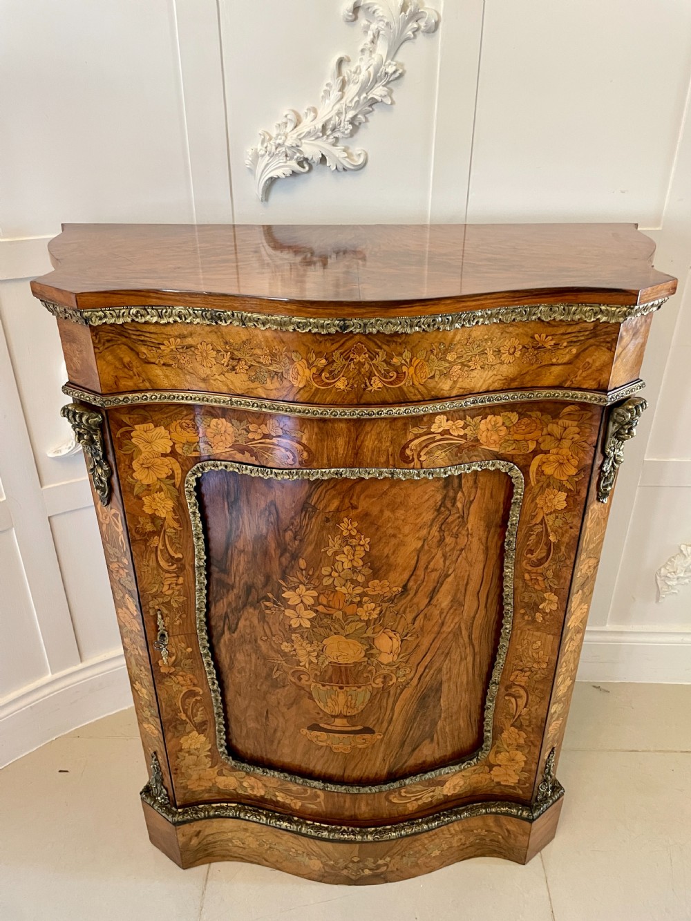 Outstanding Quality Antique Victorian Burr Walnut Inlaid Floral Marquetry Side Cabinet View XI