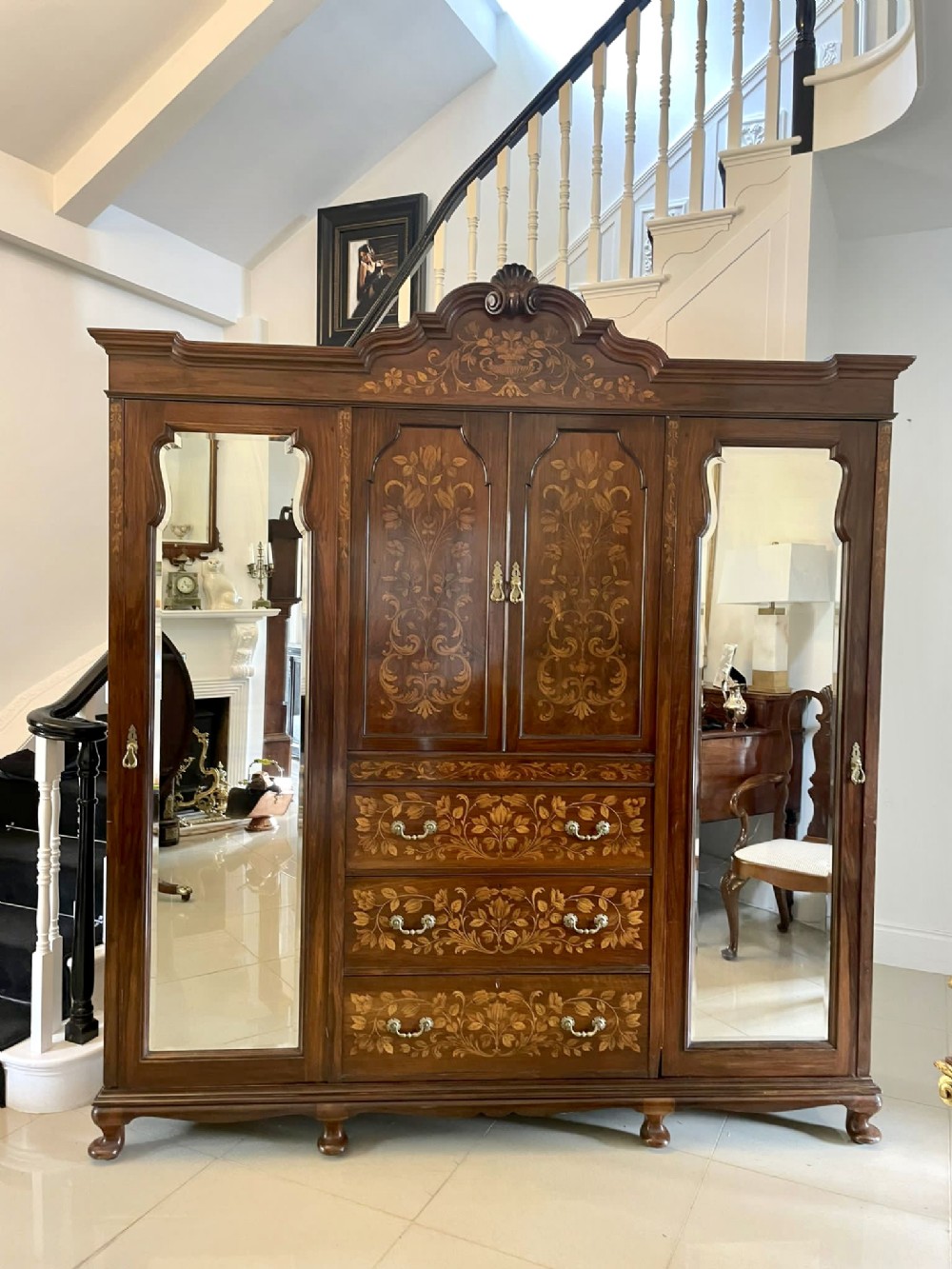 Outstanding Quality Large Antique Victorian Figured Walnut Floral Marquetry Inlaid Wardrobe 
