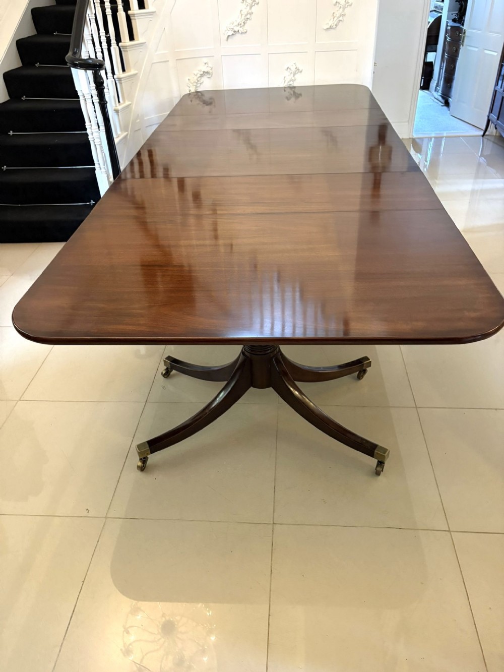 Large Antique Edwardian 18 Seater Superb Quality Figured Mahogany 3 Pilar Dining Table