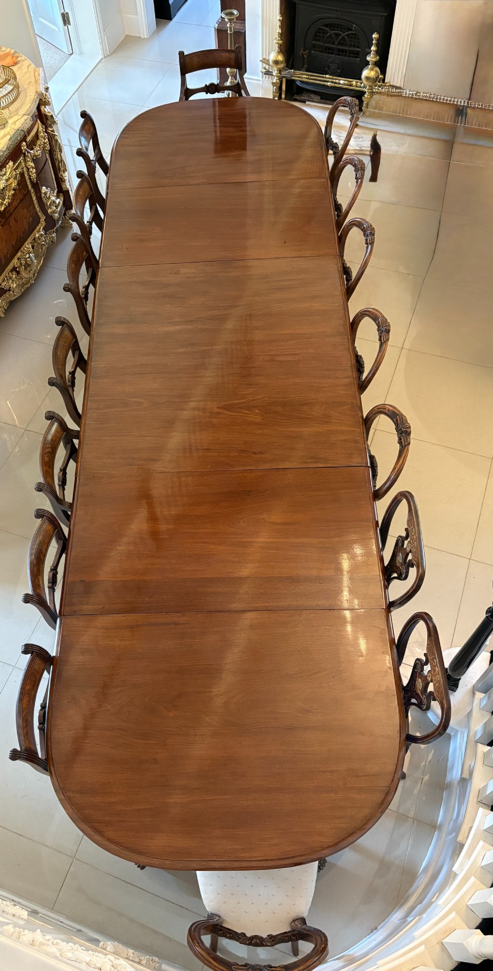 Magnificent Quality Antique Regency 16 Seater Figured Mahogany 3 Pilar Dining Table 72 x 122 x 409 cm View V