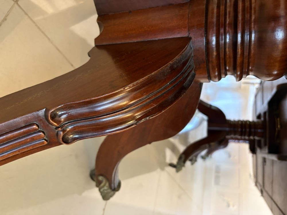 Magnificent Quality Antique Regency 16 Seater Figured Mahogany 3 Pilar Dining Table 72 x 122 x 409 cm View XII