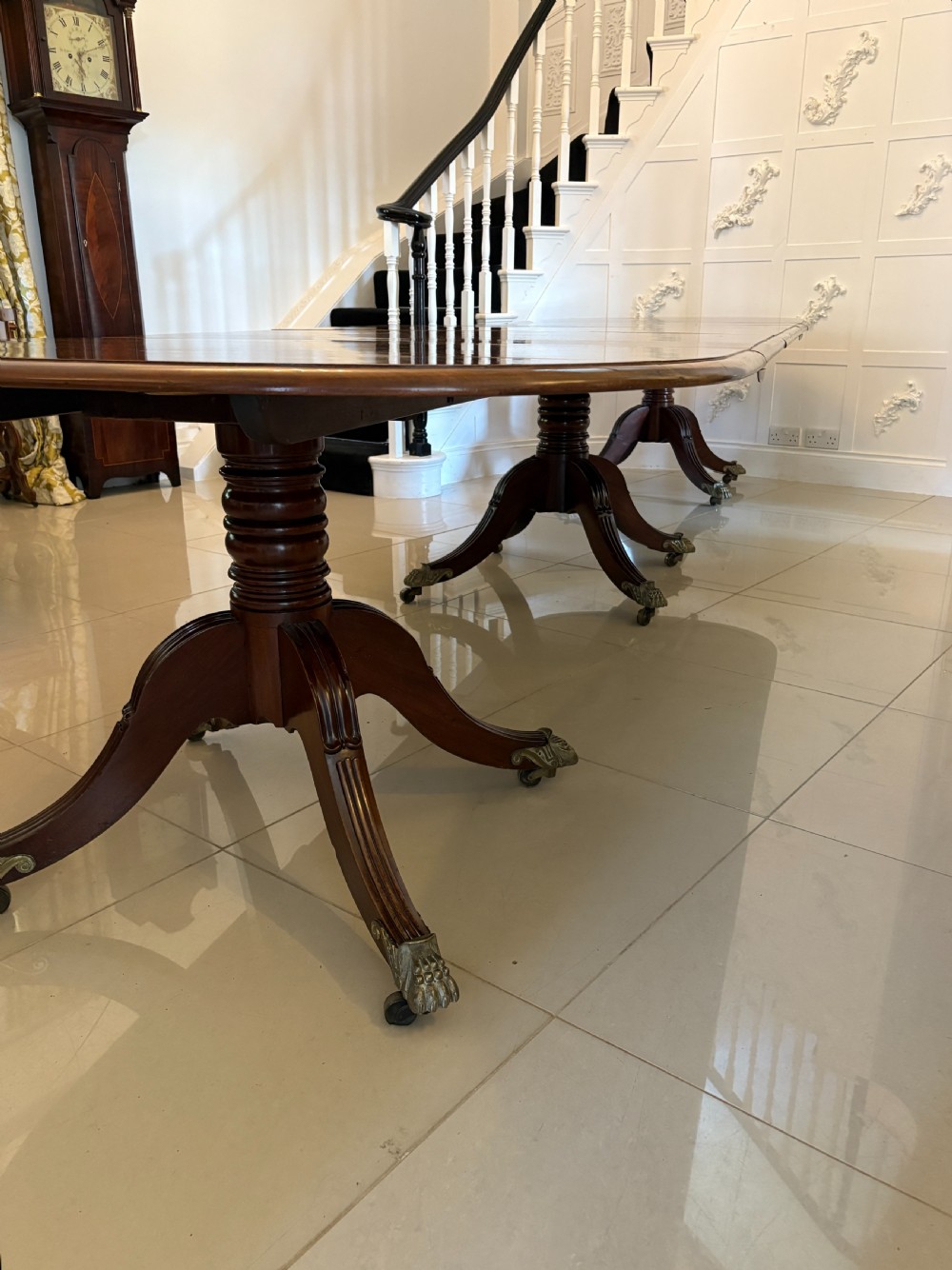 Magnificent Quality Antique Regency 16 Seater Figured Mahogany 3 Pilar Dining Table 72 x 122 x 409 cm View XVI