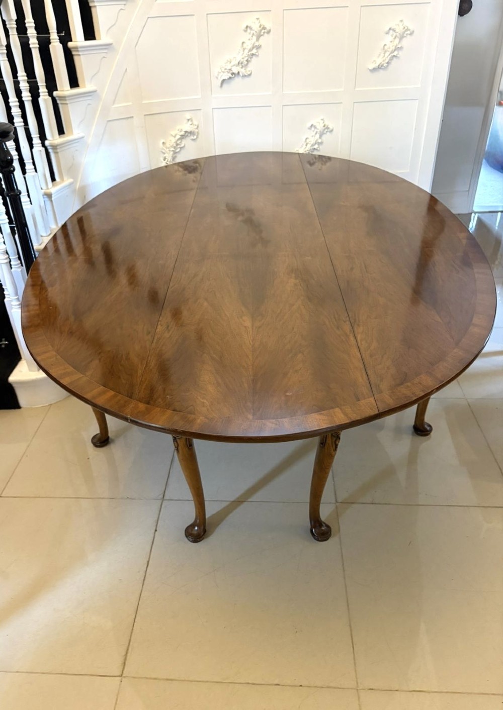 Large Antique Quality Figured Walnut 10 Seater Wake Dining Table