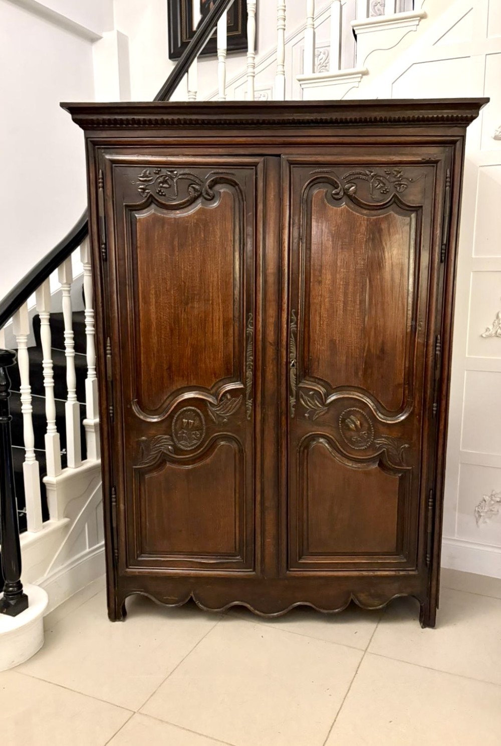 Magnificent Quality Late 17th Century Antique French Provincial Oak Armoire