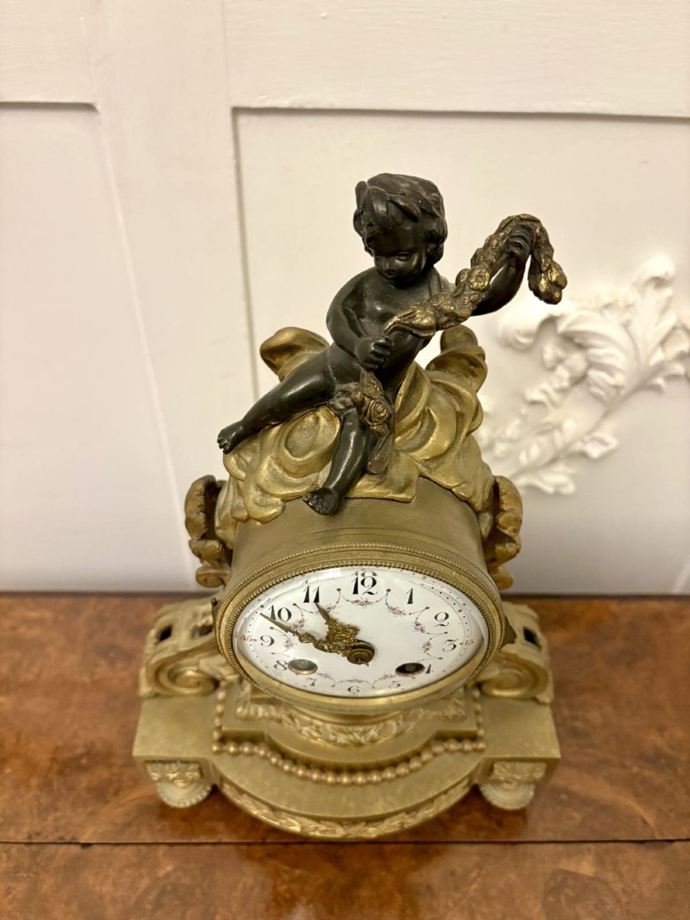 Antique Victorian French Quality Ornate Ormolu and Bronze Mantle Clock View VI