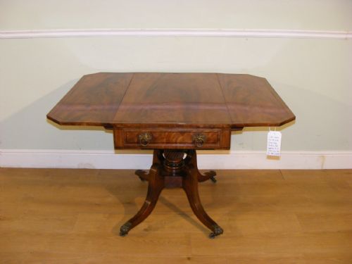 A 19TH CENTURY MAHOGANY AND INLAID PEDESTAL PEMBROKE TABLE - ADDITIONAL PHOTO 8