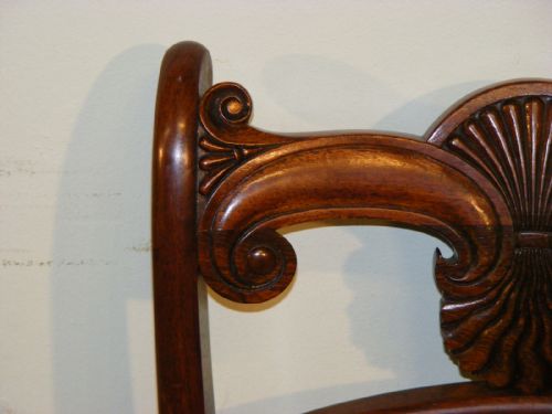 A SET OF FOUR REGENCY MAHOGANY DINING CHAIRS WITH CARVED BACK RAILS - ADDITIONAL PHOTO 9
