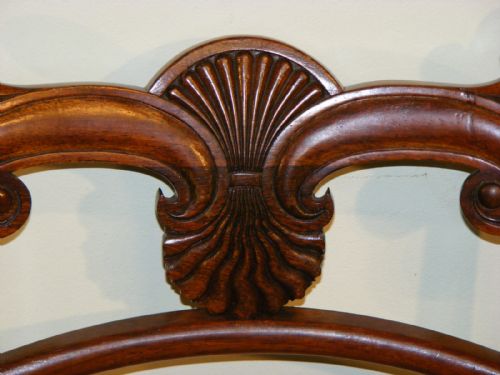 A SET OF FOUR REGENCY MAHOGANY DINING CHAIRS WITH CARVED BACK RAILS - ADDITIONAL PHOTO 10