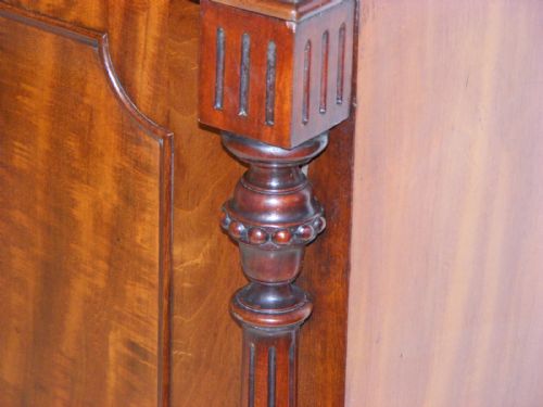 A 19TH CENTURY MAHOGANY LIBRARY BOOKCASE - ADDITIONAL PHOTO 17