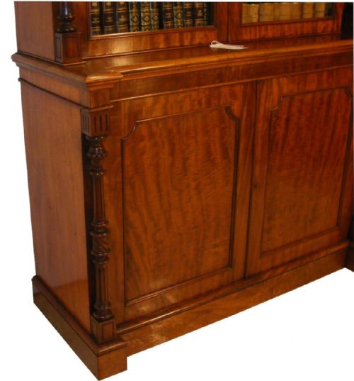 A 19TH CENTURY MAHOGANY LIBRARY BOOKCASE - ADDITIONAL PHOTO 6