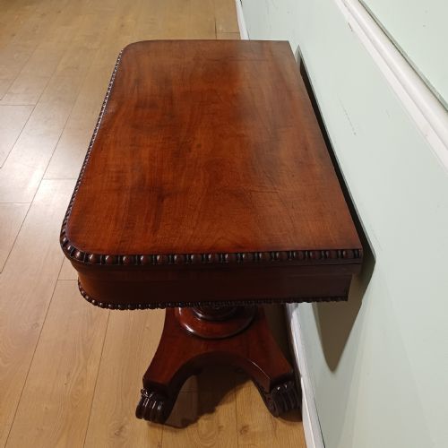 A 19TH CENTURY MAHOGANY CARD TABLE - ADDITIONAL PHOTO 4