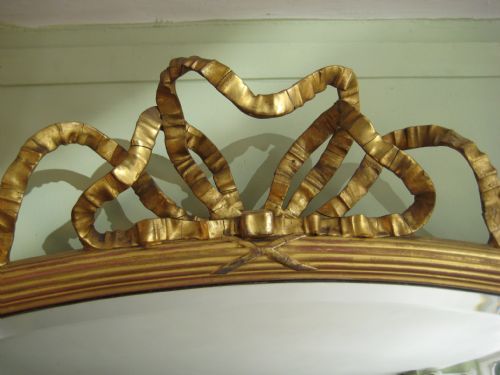 GILT OVAL MIRROR - ADDITIONAL PHOTO 2