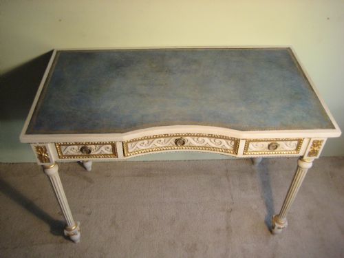 FRENCH PAINTED AND PARCELGILT WRITING TABLE - ADDITIONAL PHOTO 1