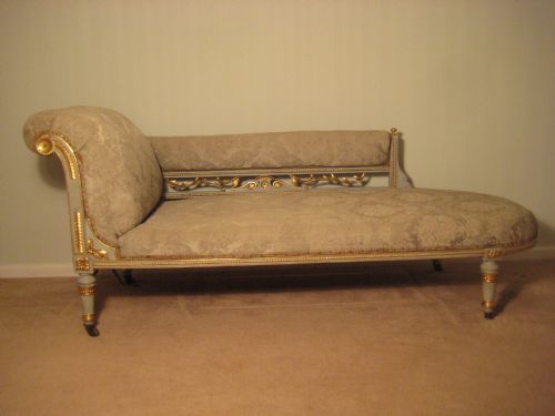 painted and parcelgilt chaise longue - CATEGORY: ANTIQUE SOFAS - DATED 1900
