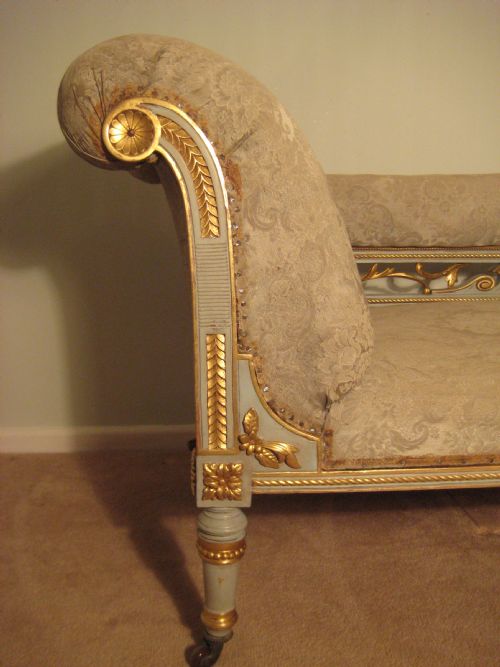 PAINTED AND PARCELGILT CHAISE LONGUE - ADDITIONAL PHOTO 3