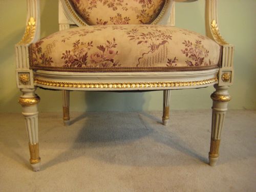 FRENCH PAINTED LOUIS XVI STYLE FAUTEUIL - ADDITIONAL PHOTO 3