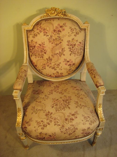 FRENCH PAINTED LOUIS XVI STYLE FAUTEUIL - ADDITIONAL PHOTO 8