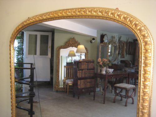 GILT ARCH TOP OVERMANTEL - ADDITIONAL PHOTO 1