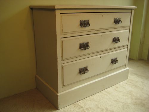 PAINTED CHEST OF DRWAWERS - ADDITIONAL PHOTO 2