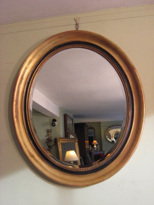 PAIR OF LARGE OVAL GILT MIRRORS - ADDITIONAL PHOTO 3
