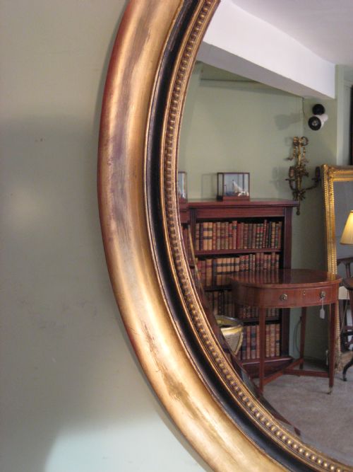 PAIR OF LARGE OVAL GILT MIRRORS - ADDITIONAL PHOTO 5